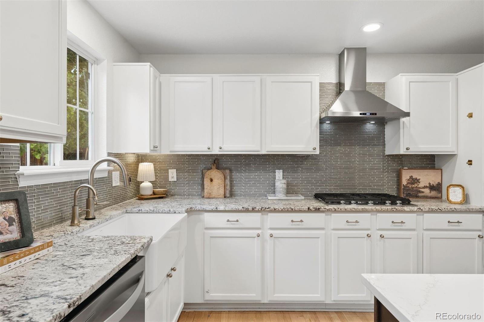 MLS Image #9 for 5365  oak court,arvada, Colorado