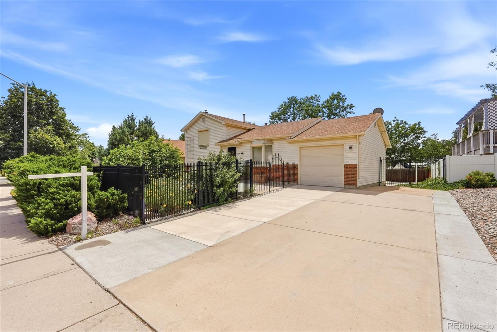 MLS Image #5 for 2120  eddington way,colorado springs, Colorado