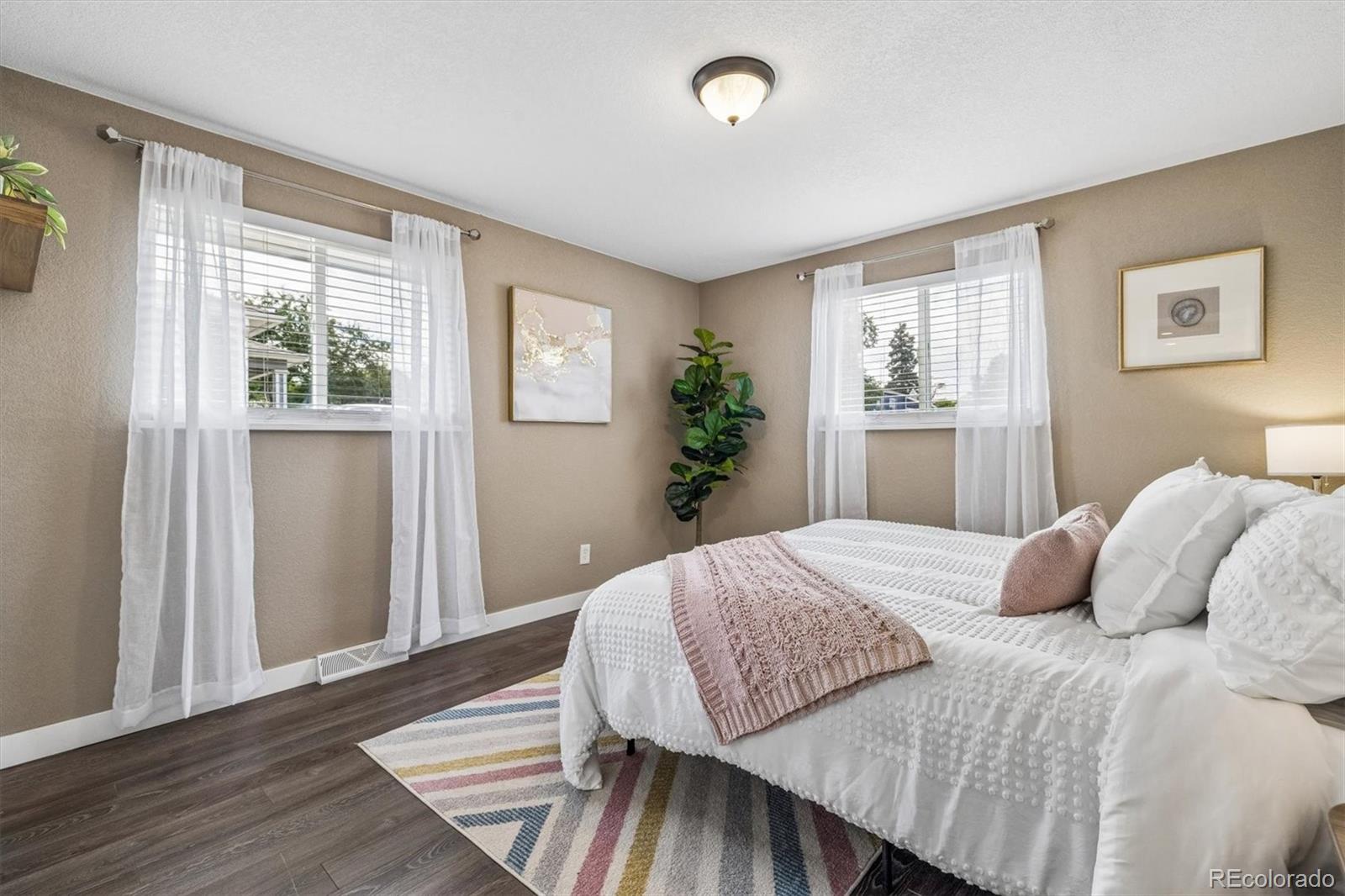 MLS Image #14 for 232 s lowell boulevard,denver, Colorado