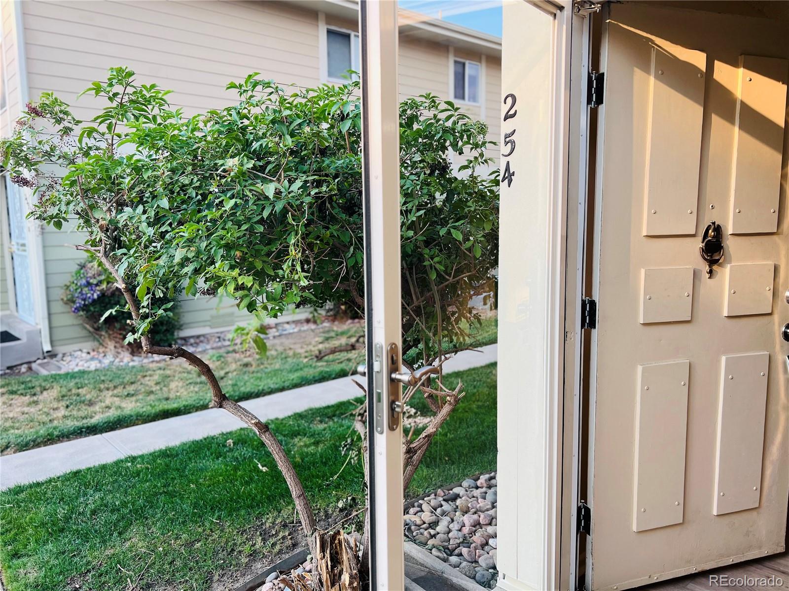 MLS Image #4 for 1225 s oneida street 254,denver, Colorado