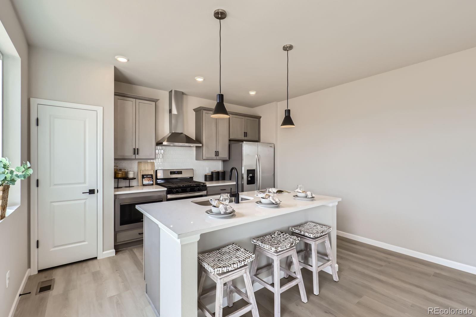 MLS Image #2 for 54968 e 28th avenue,strasburg, Colorado
