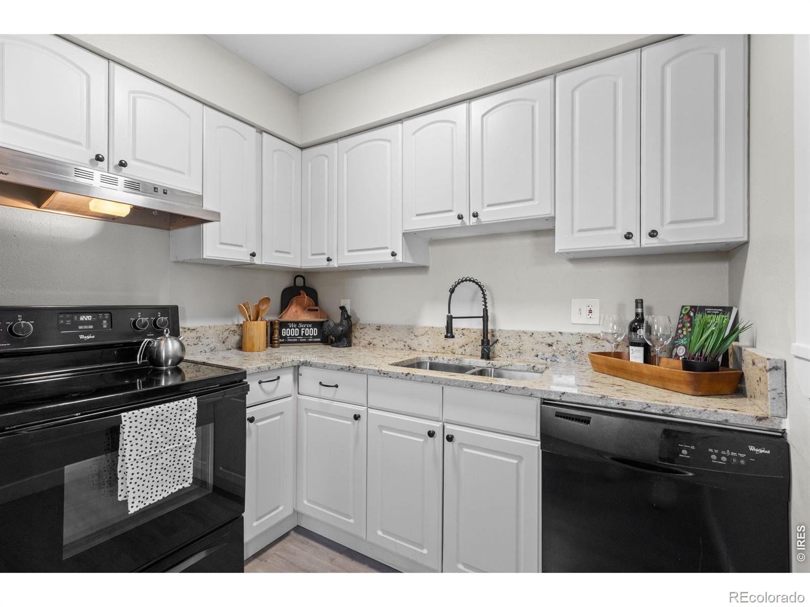 MLS Image #7 for 9380 w 49th avenue,wheat ridge, Colorado
