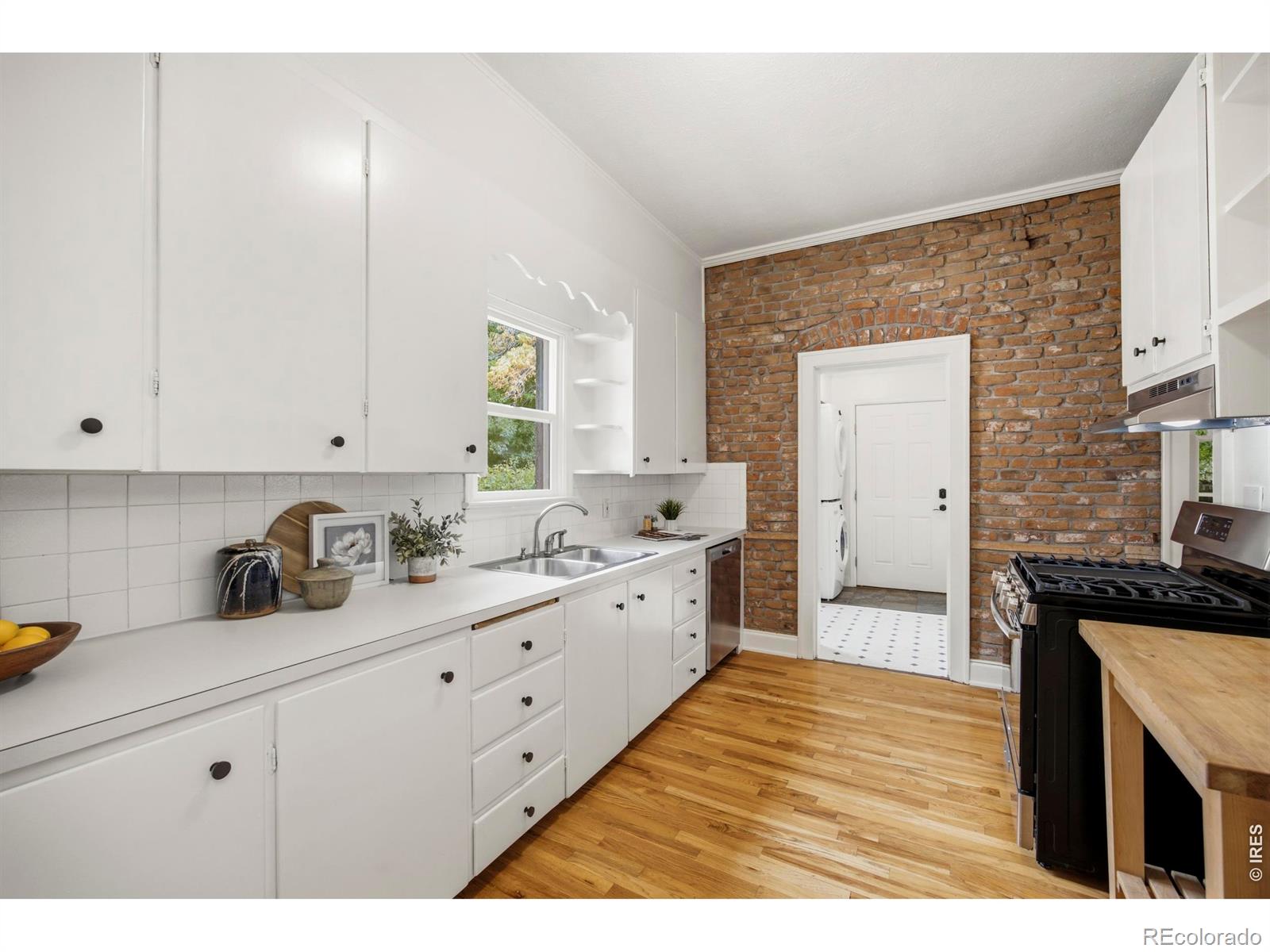 MLS Image #15 for 423 w oak street,fort collins, Colorado