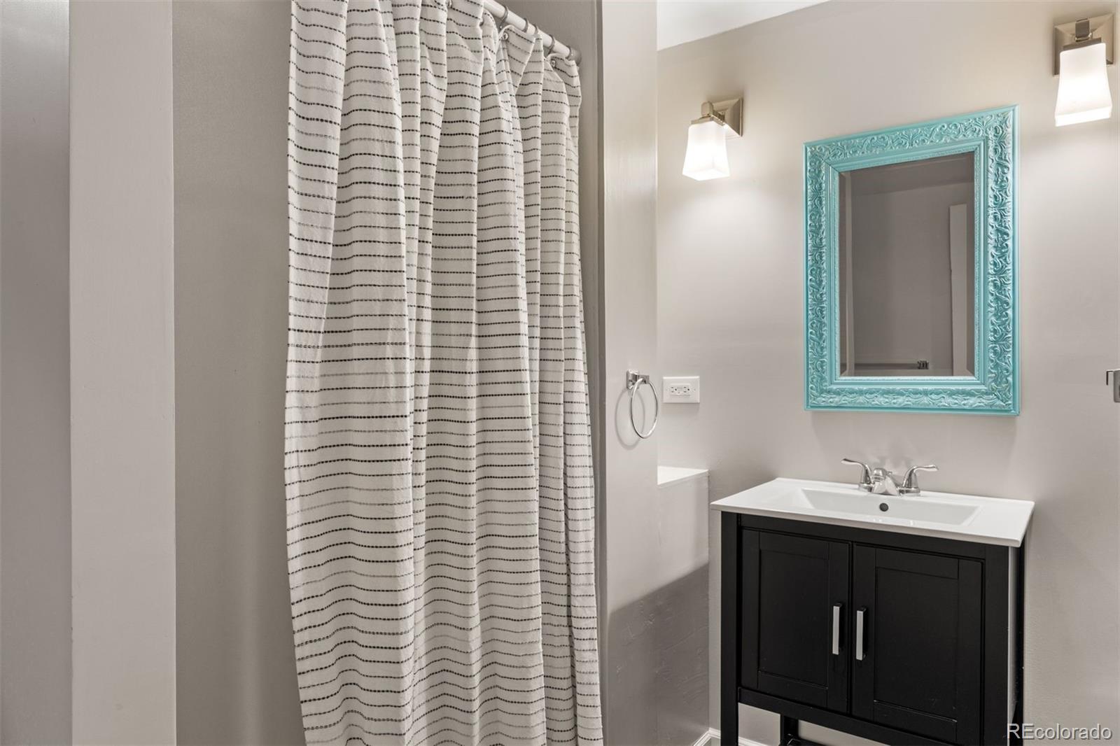 MLS Image #24 for 1854 e lake drive,littleton, Colorado