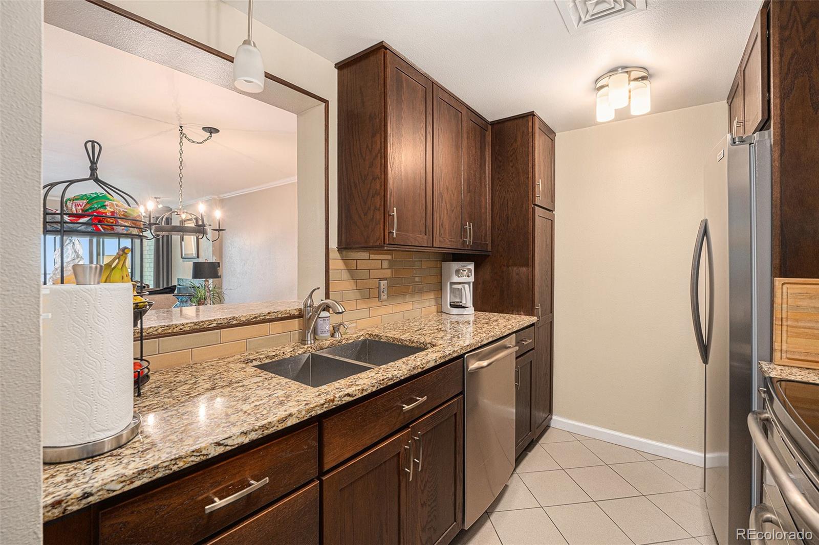 MLS Image #10 for 800 n pearl street 1109,denver, Colorado