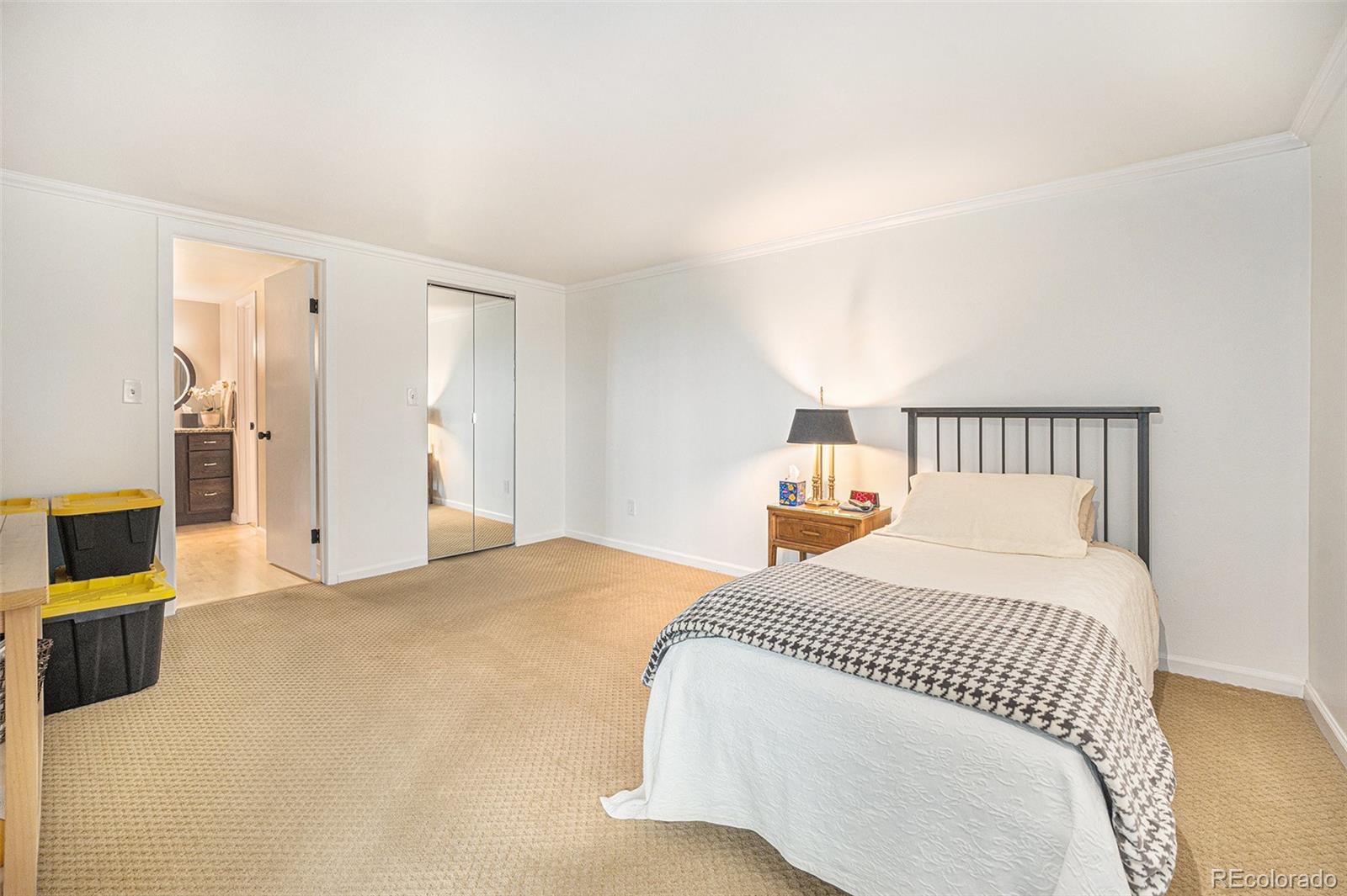 MLS Image #15 for 800 n pearl street 1109,denver, Colorado