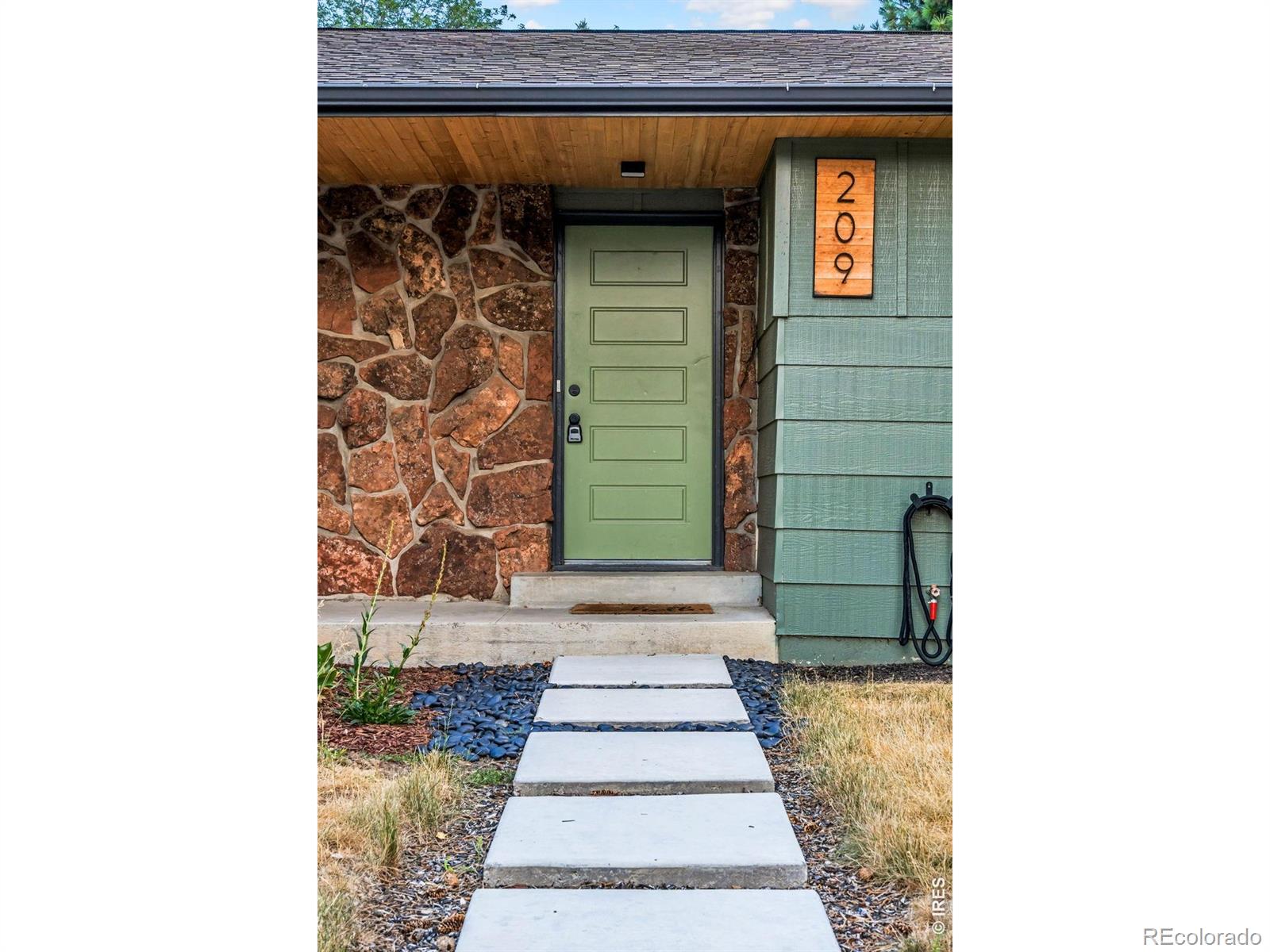 MLS Image #4 for 209  allen street,fort collins, Colorado