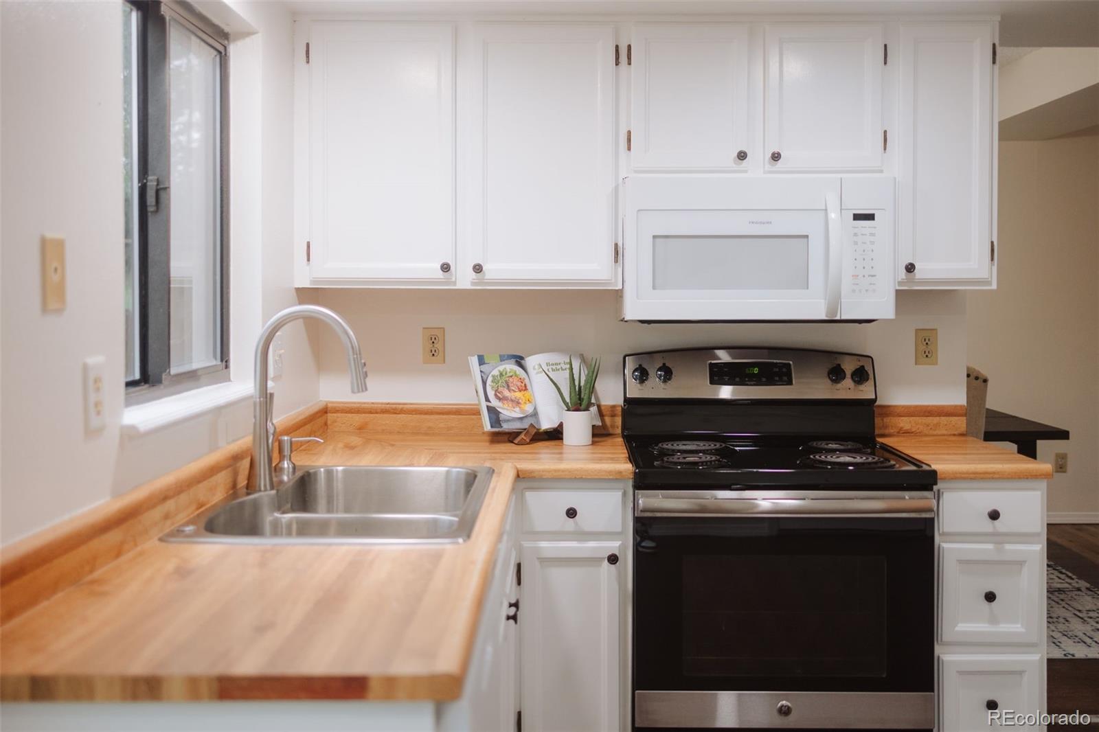 MLS Image #12 for 7265  alpenwood way,colorado springs, Colorado
