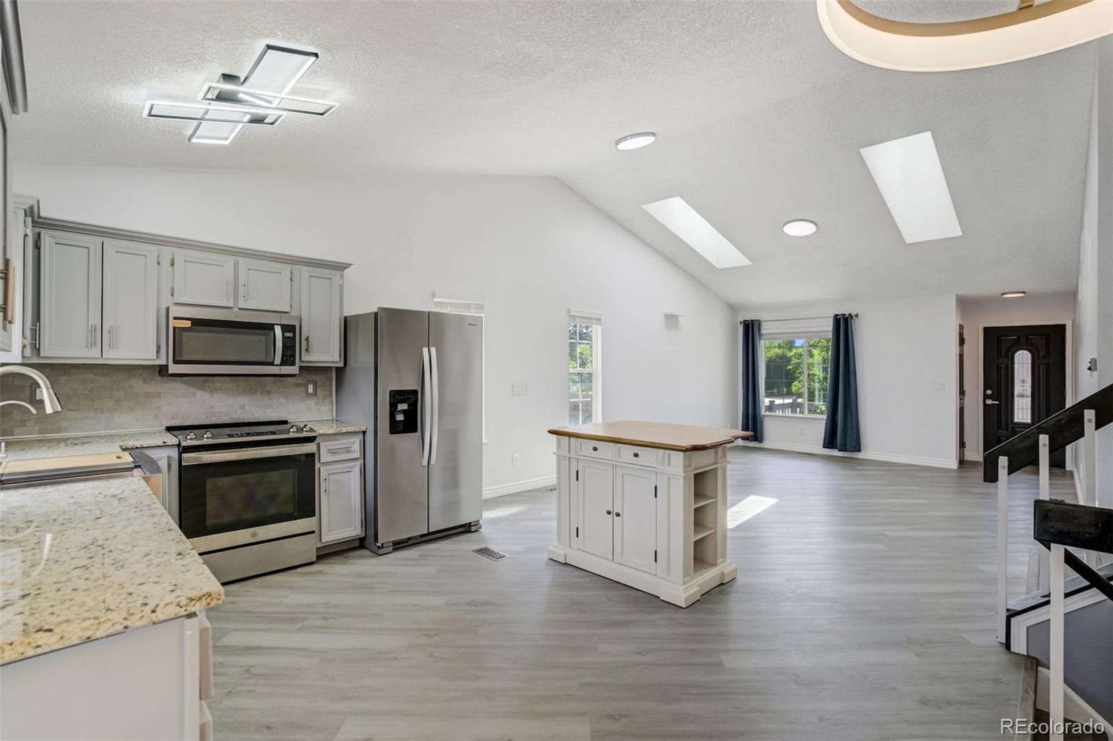 MLS Image #13 for 205  wallace street,colorado springs, Colorado