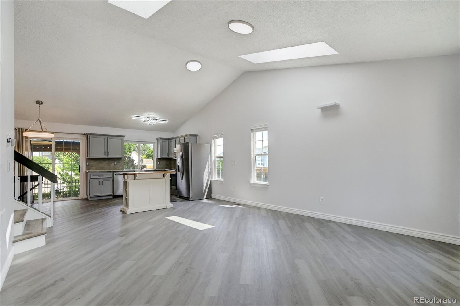 MLS Image #5 for 205  wallace street,colorado springs, Colorado