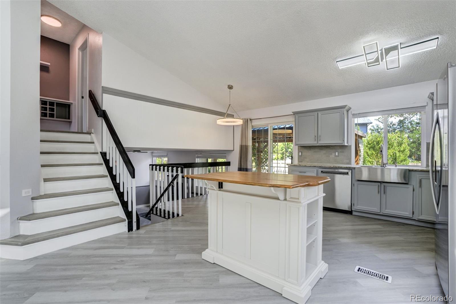 MLS Image #8 for 205  wallace street,colorado springs, Colorado