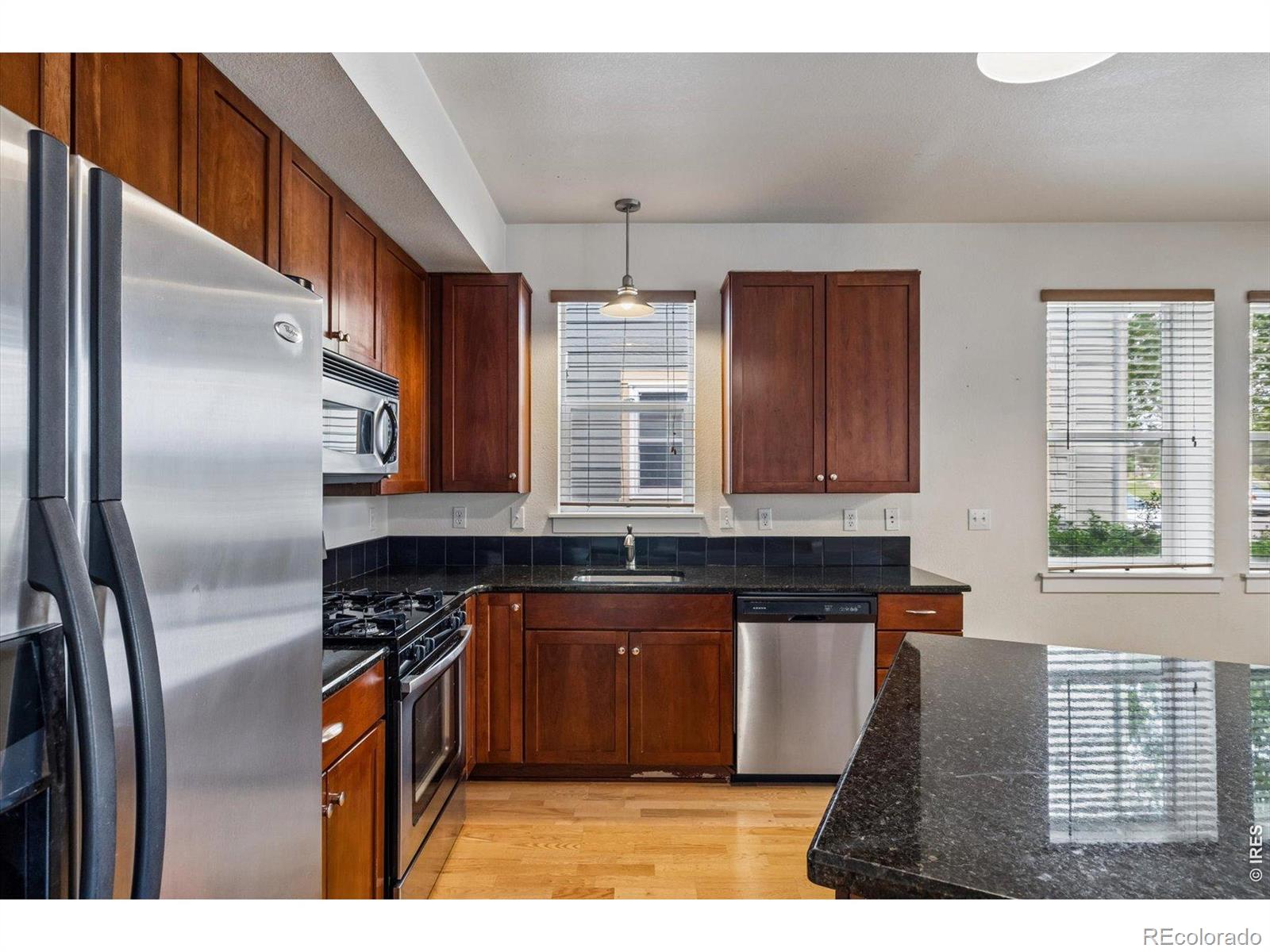 MLS Image #11 for 9941 e 26th avenue ,denver, Colorado
