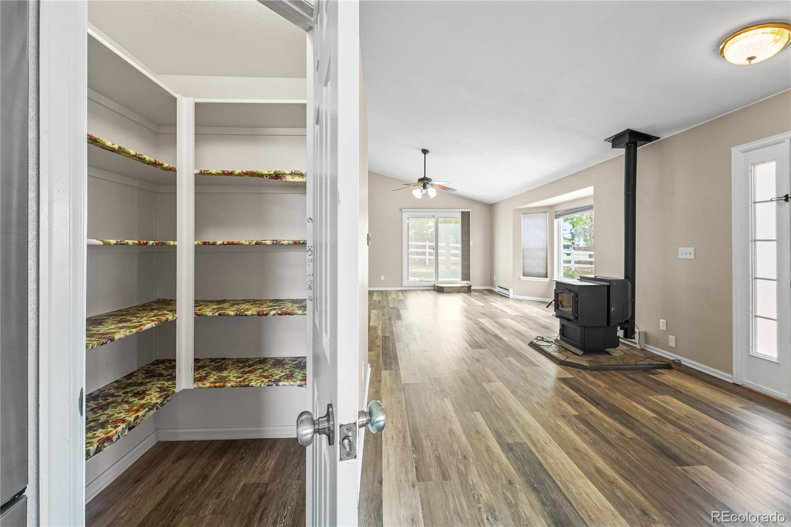 MLS Image #14 for 21400 e 11th avenue,aurora, Colorado