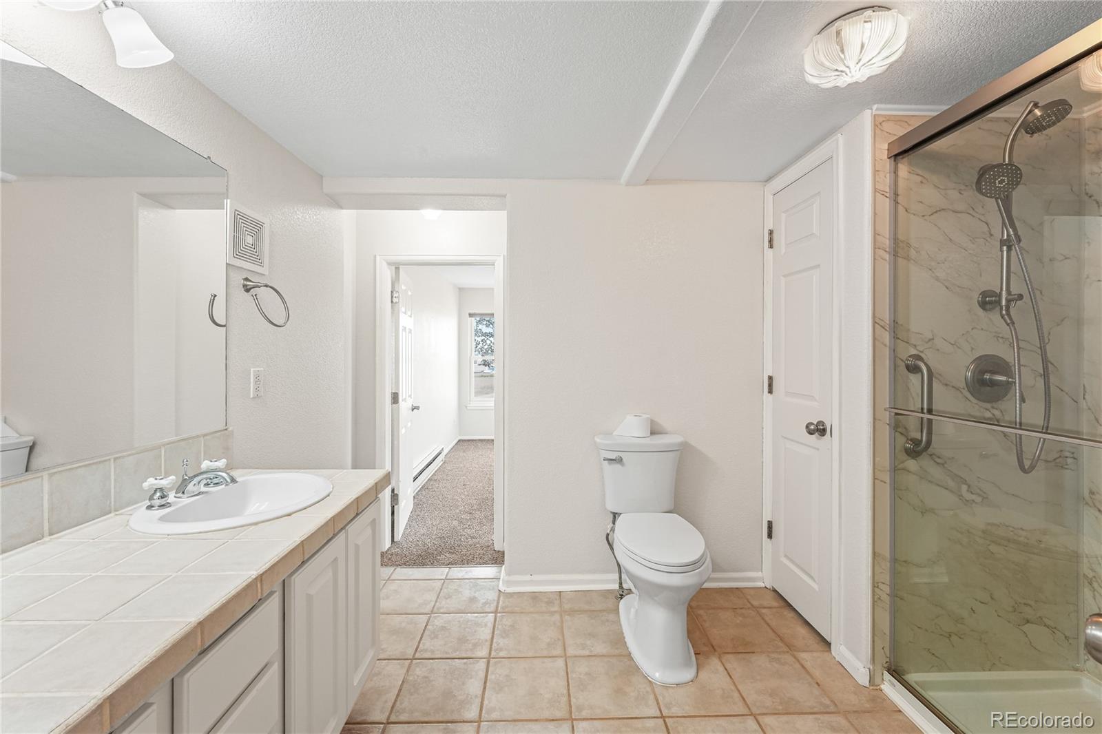 MLS Image #15 for 21400 e 11th avenue,aurora, Colorado