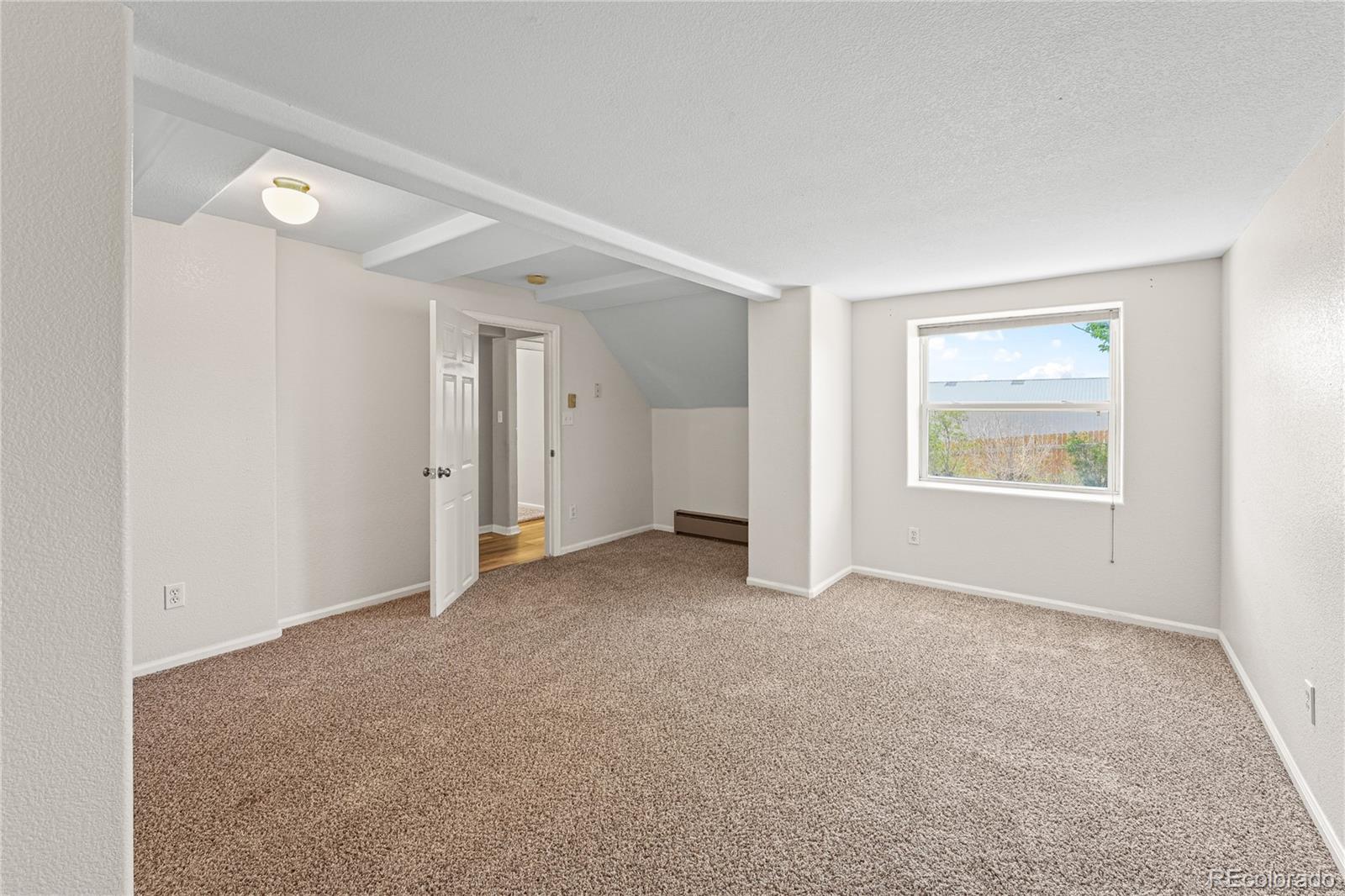 MLS Image #18 for 21400 e 11th avenue,aurora, Colorado