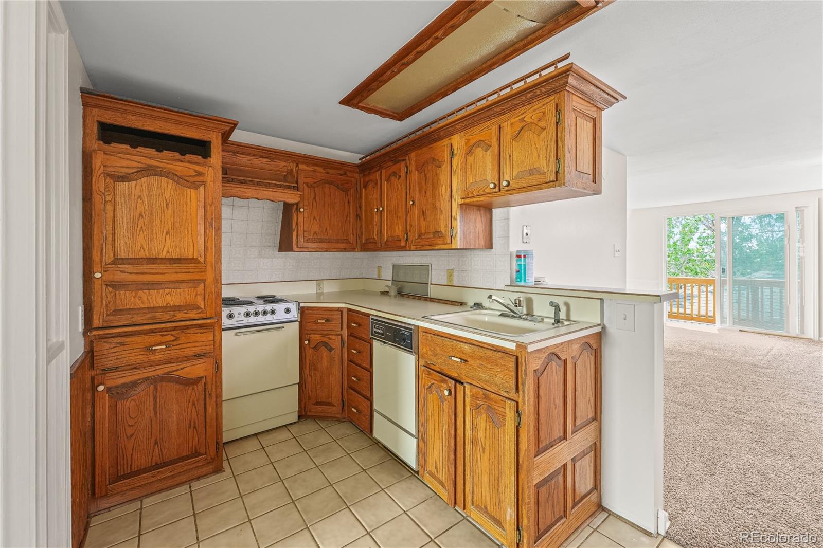 MLS Image #32 for 21400 e 11th avenue,aurora, Colorado