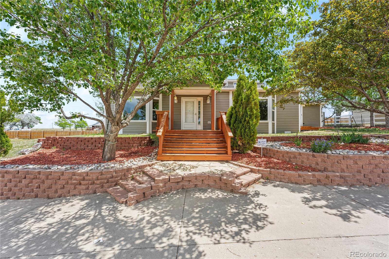 MLS Image #38 for 21400 e 11th avenue,aurora, Colorado