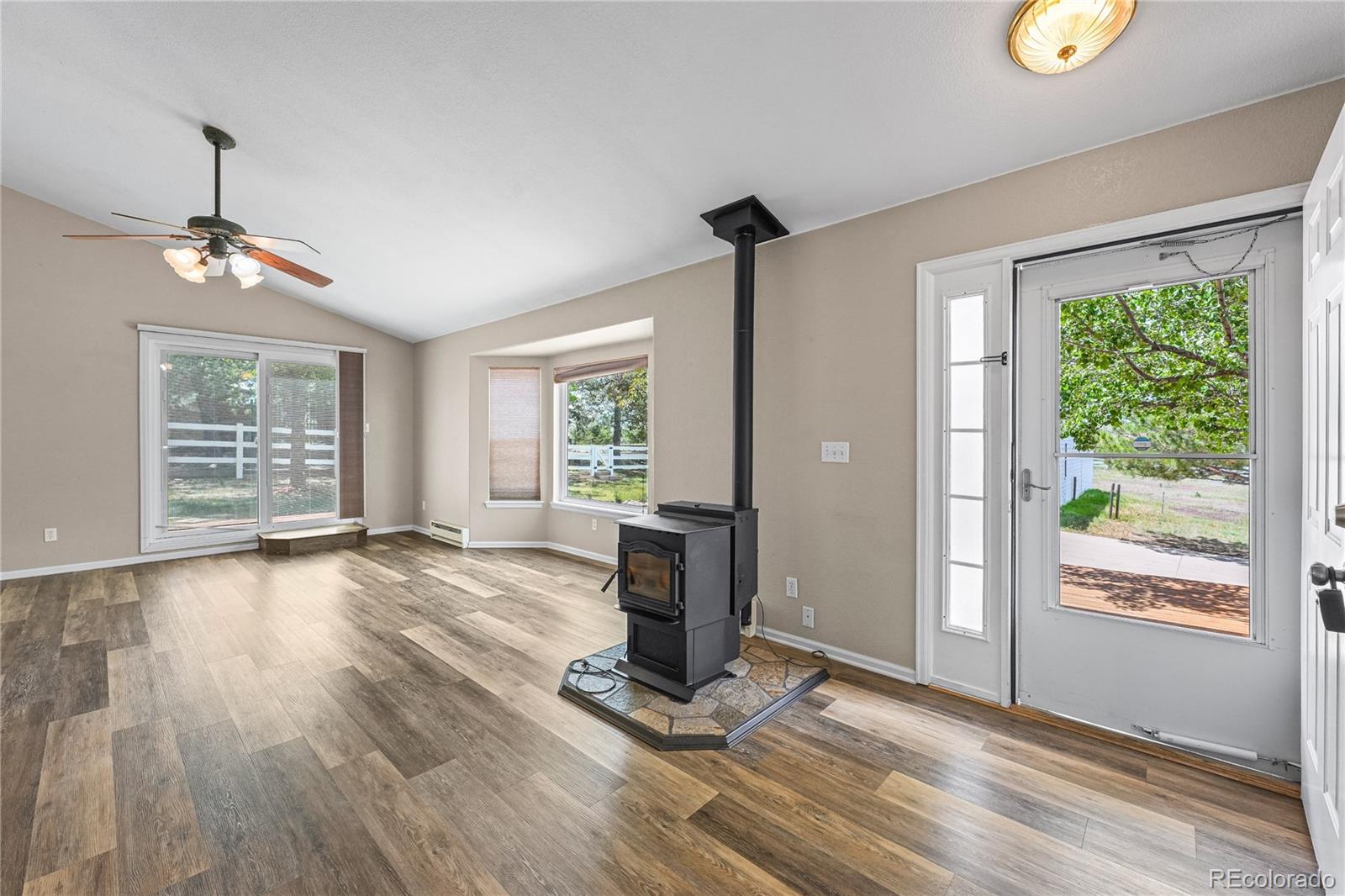 MLS Image #5 for 21400 e 11th avenue,aurora, Colorado