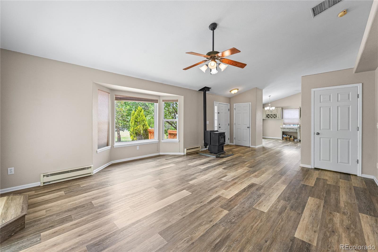 MLS Image #6 for 21400 e 11th avenue,aurora, Colorado