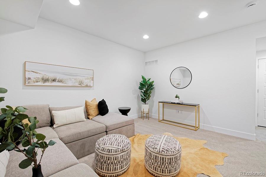 MLS Image #15 for 2868 s machebeuf court,denver, Colorado