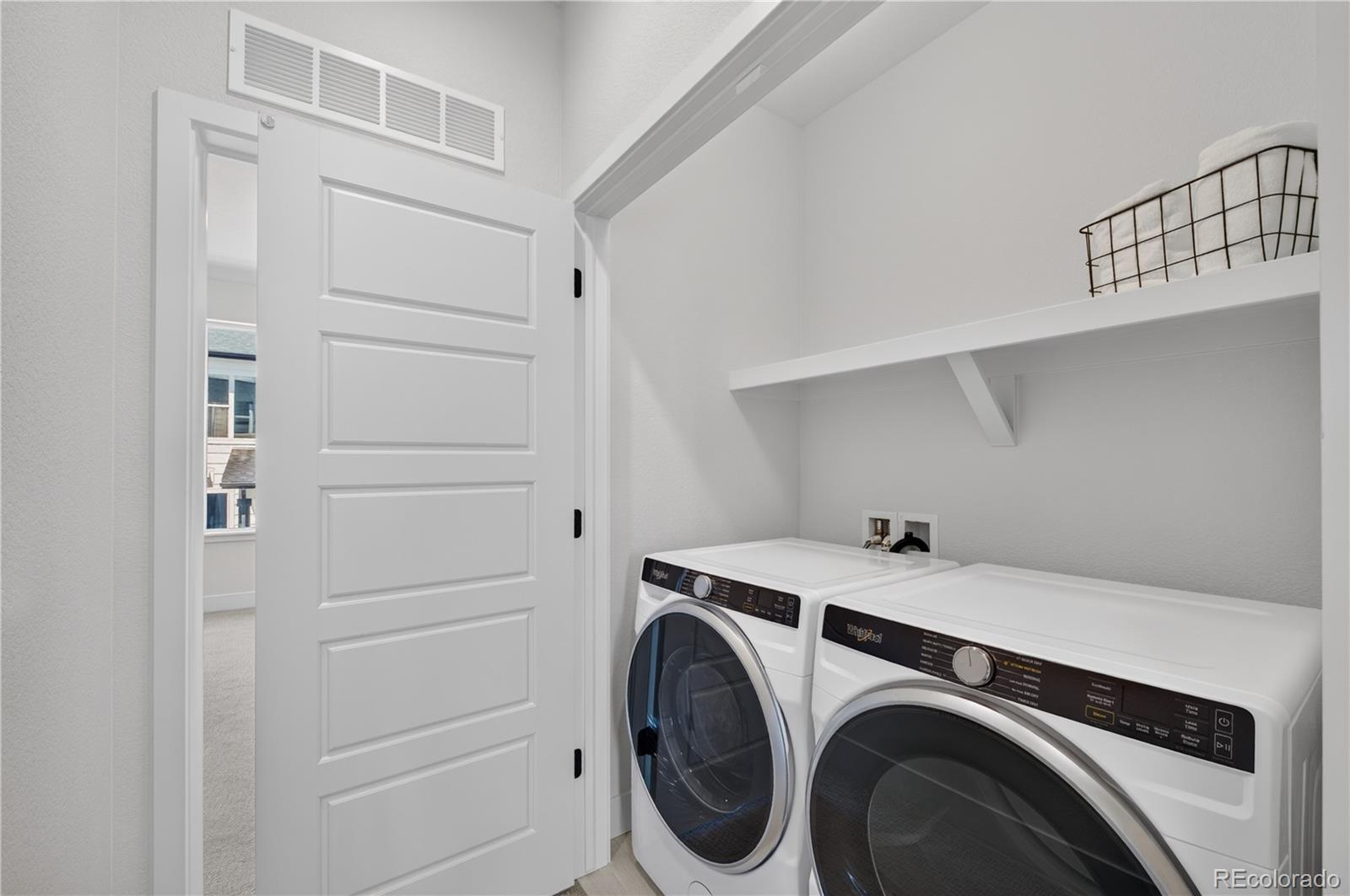 MLS Image #24 for 2868 s machebeuf court,denver, Colorado