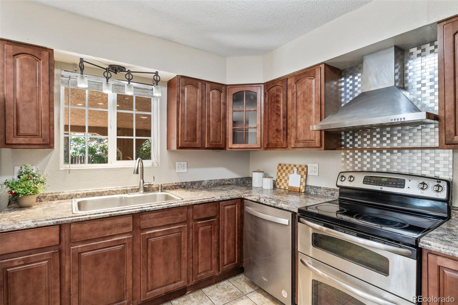 MLS Image #9 for 7165  white mountain drive,colorado springs, Colorado