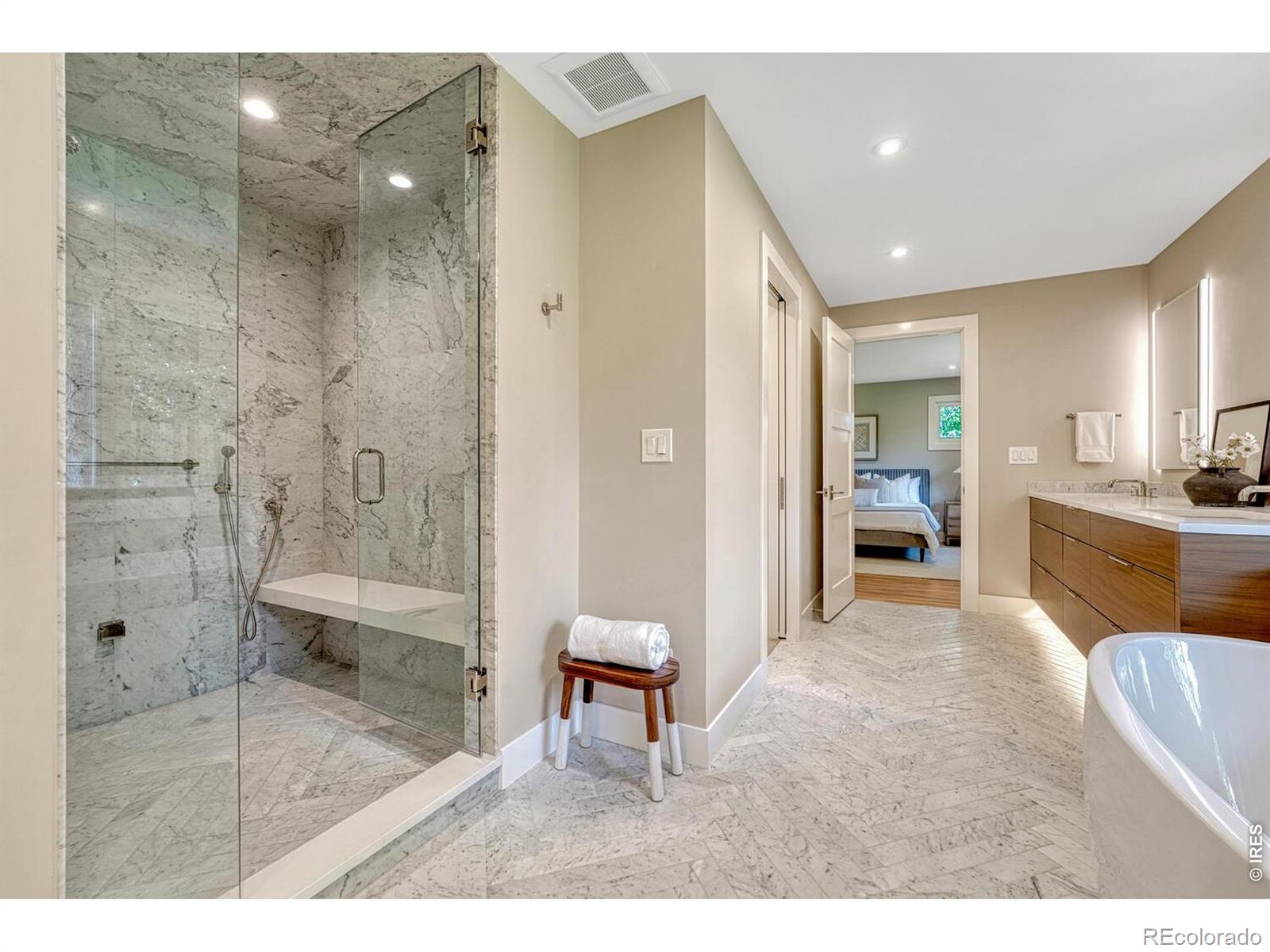 MLS Image #26 for 3080 e flora place,denver, Colorado