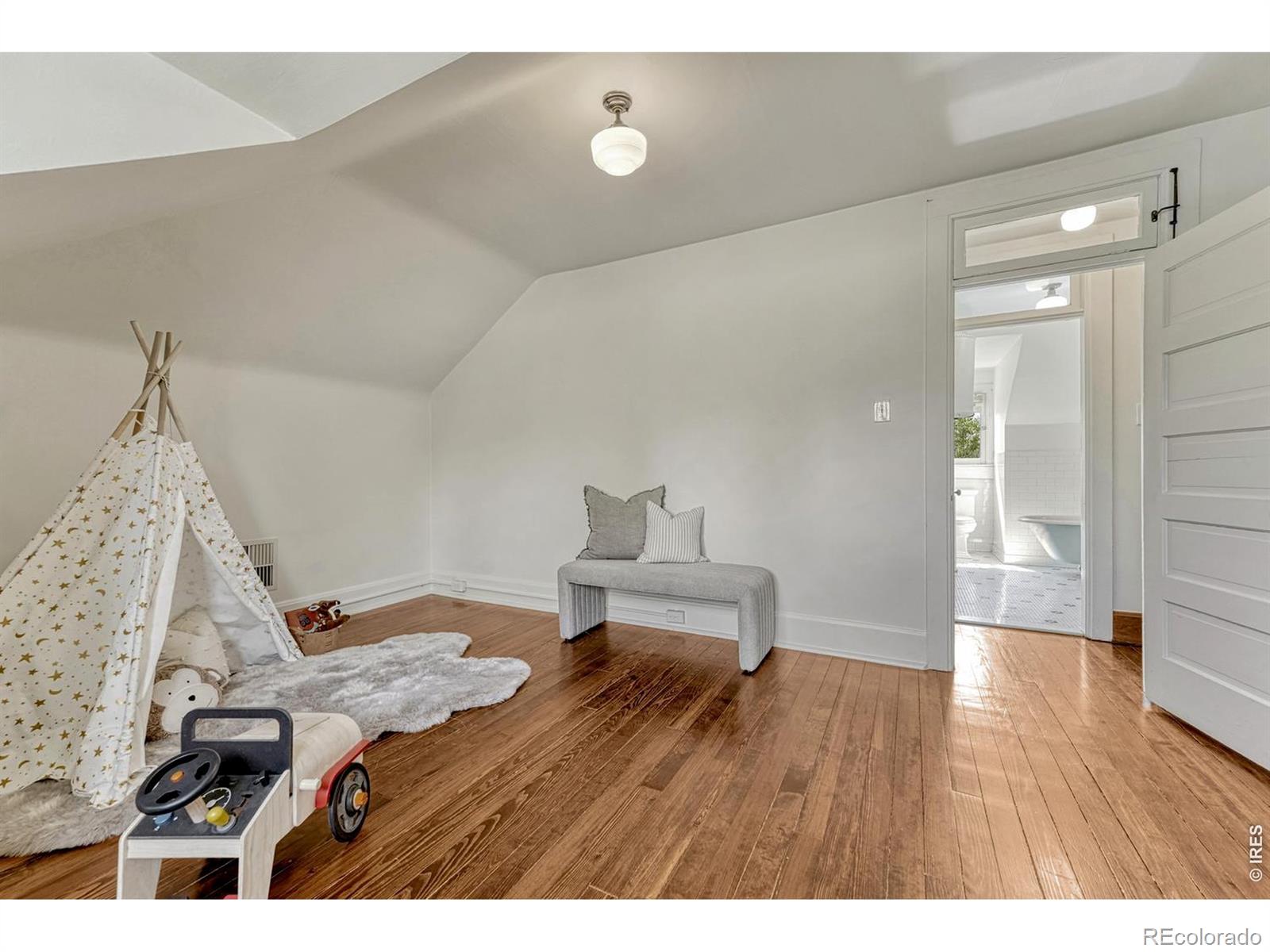 MLS Image #30 for 777 n williams street,denver, Colorado