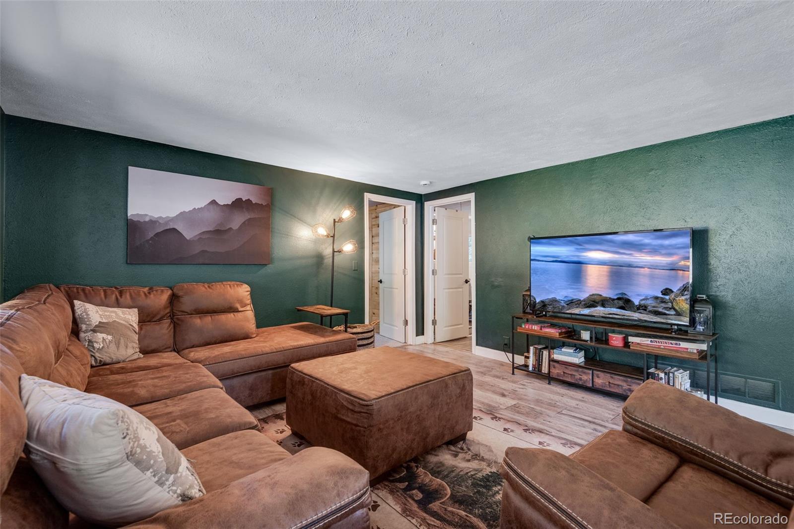 MLS Image #14 for 10690 s deer creek road,littleton, Colorado