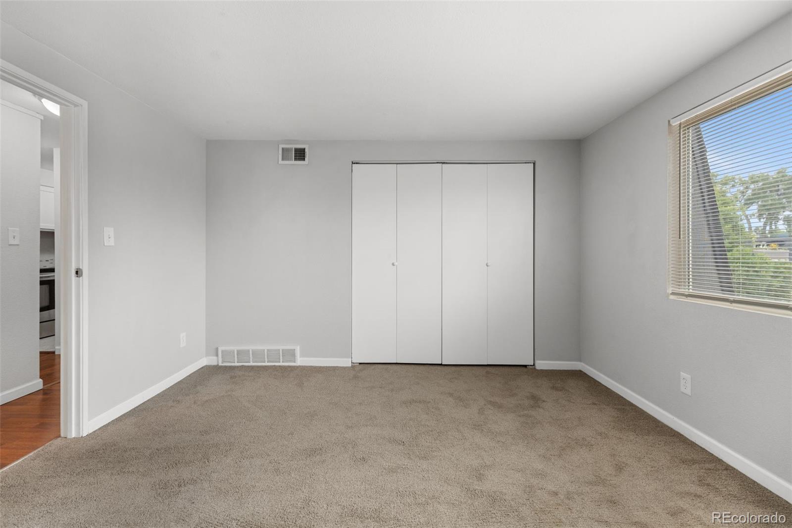 MLS Image #13 for 209 e highline circle 302,centennial, Colorado