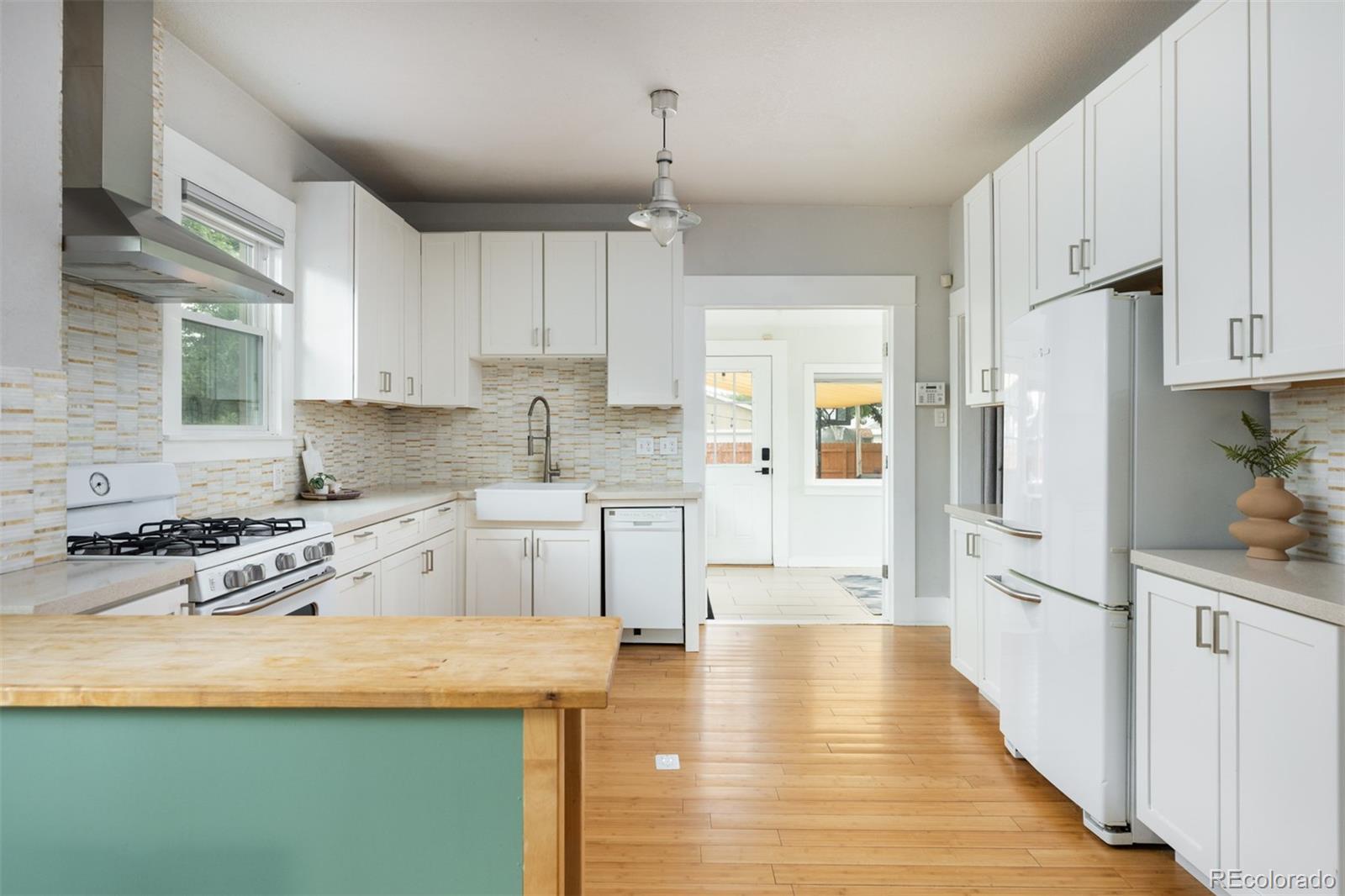 MLS Image #18 for 4850  julian street,denver, Colorado