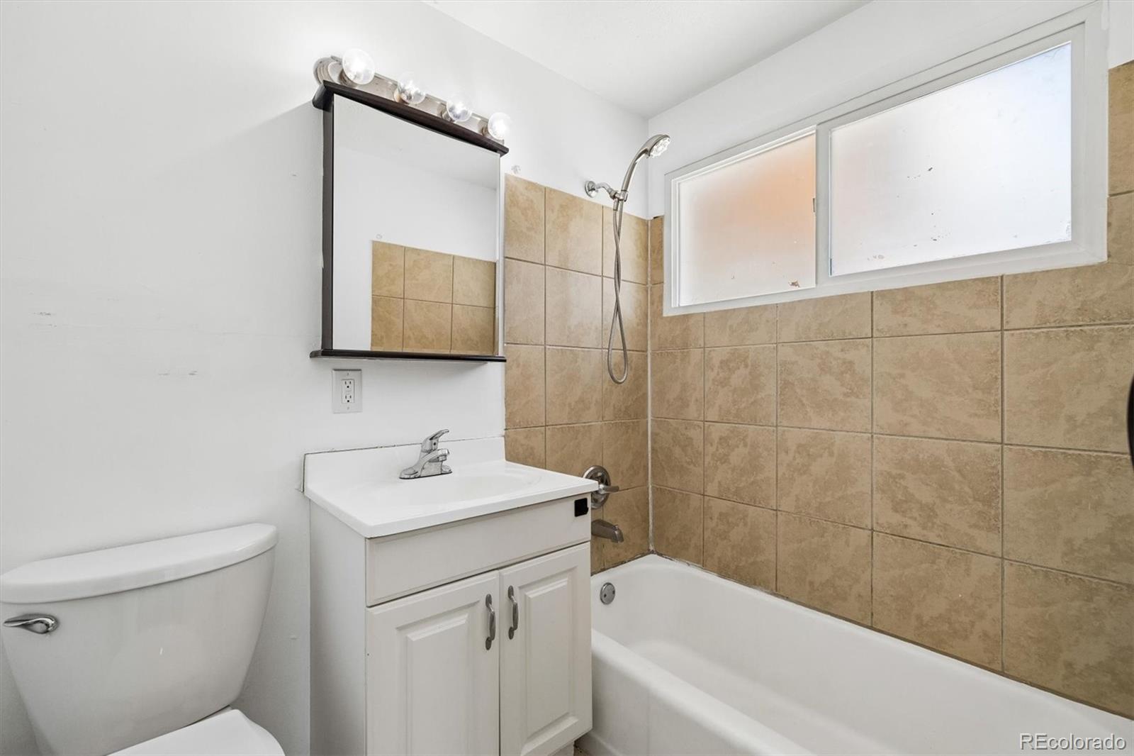 MLS Image #10 for 1064  galena street,aurora, Colorado