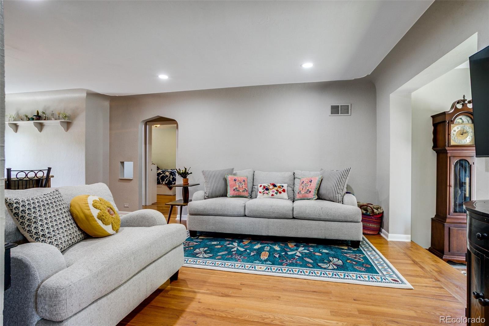 MLS Image #4 for 1010 e dartmouth avenue,englewood, Colorado