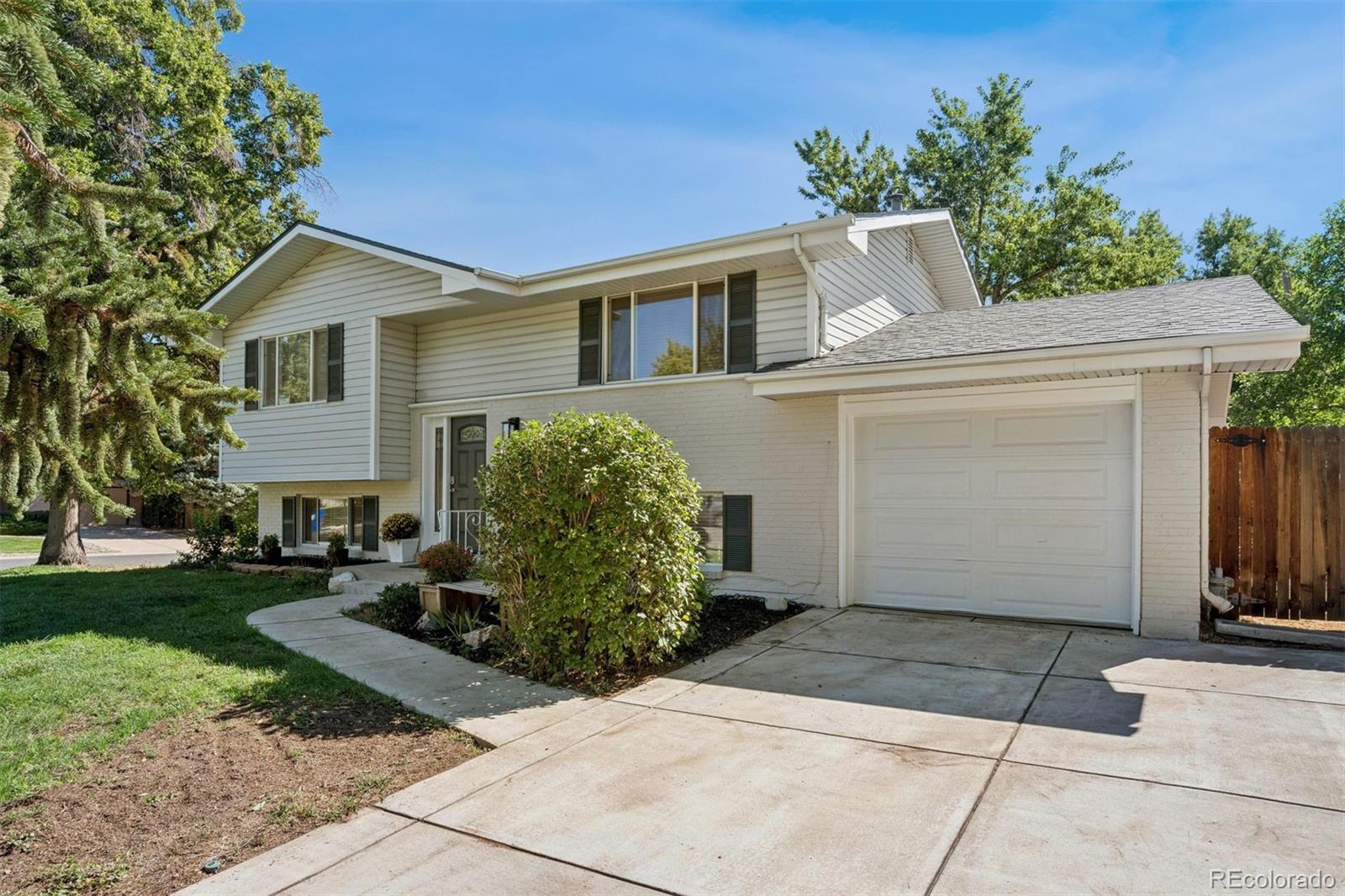 MLS Image #15 for 2102 s brentwood street,denver, Colorado