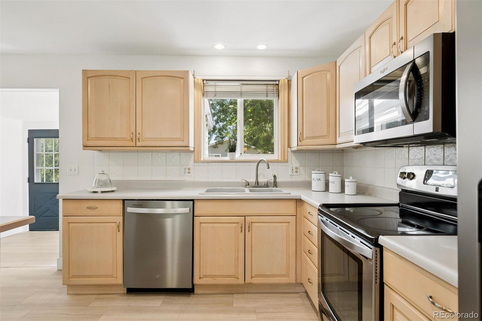 MLS Image #5 for 2102 s brentwood street,denver, Colorado
