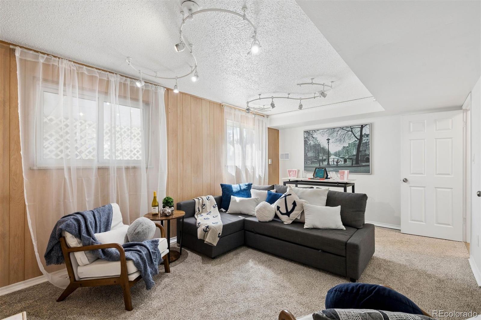 MLS Image #9 for 2102 s brentwood street,denver, Colorado