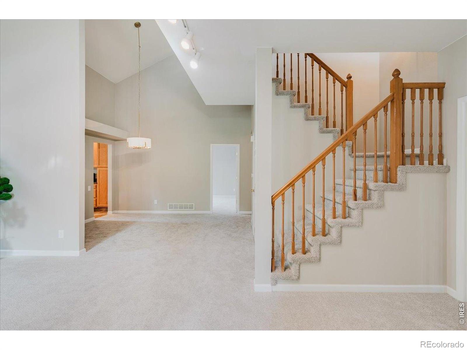 MLS Image #14 for 2909 w long circle e,littleton, Colorado