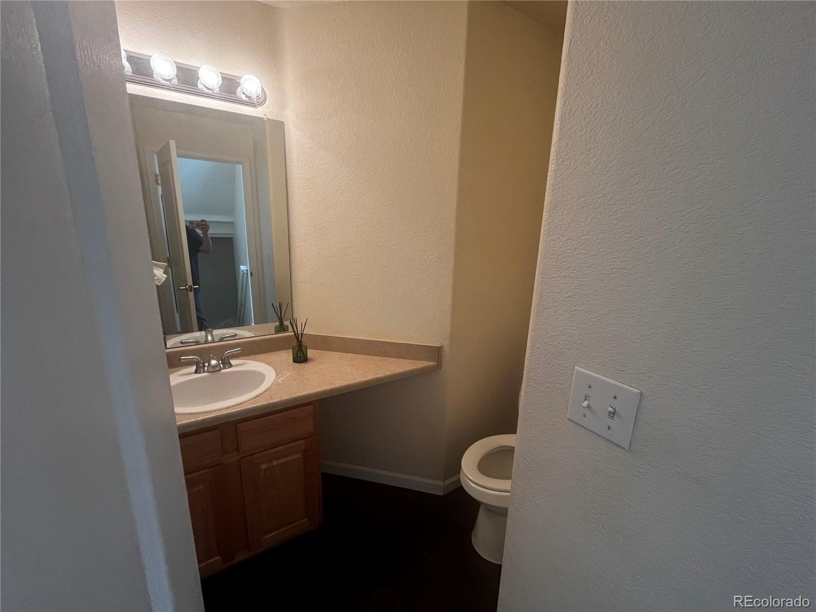 MLS Image #5 for 16901 e warren place,aurora, Colorado