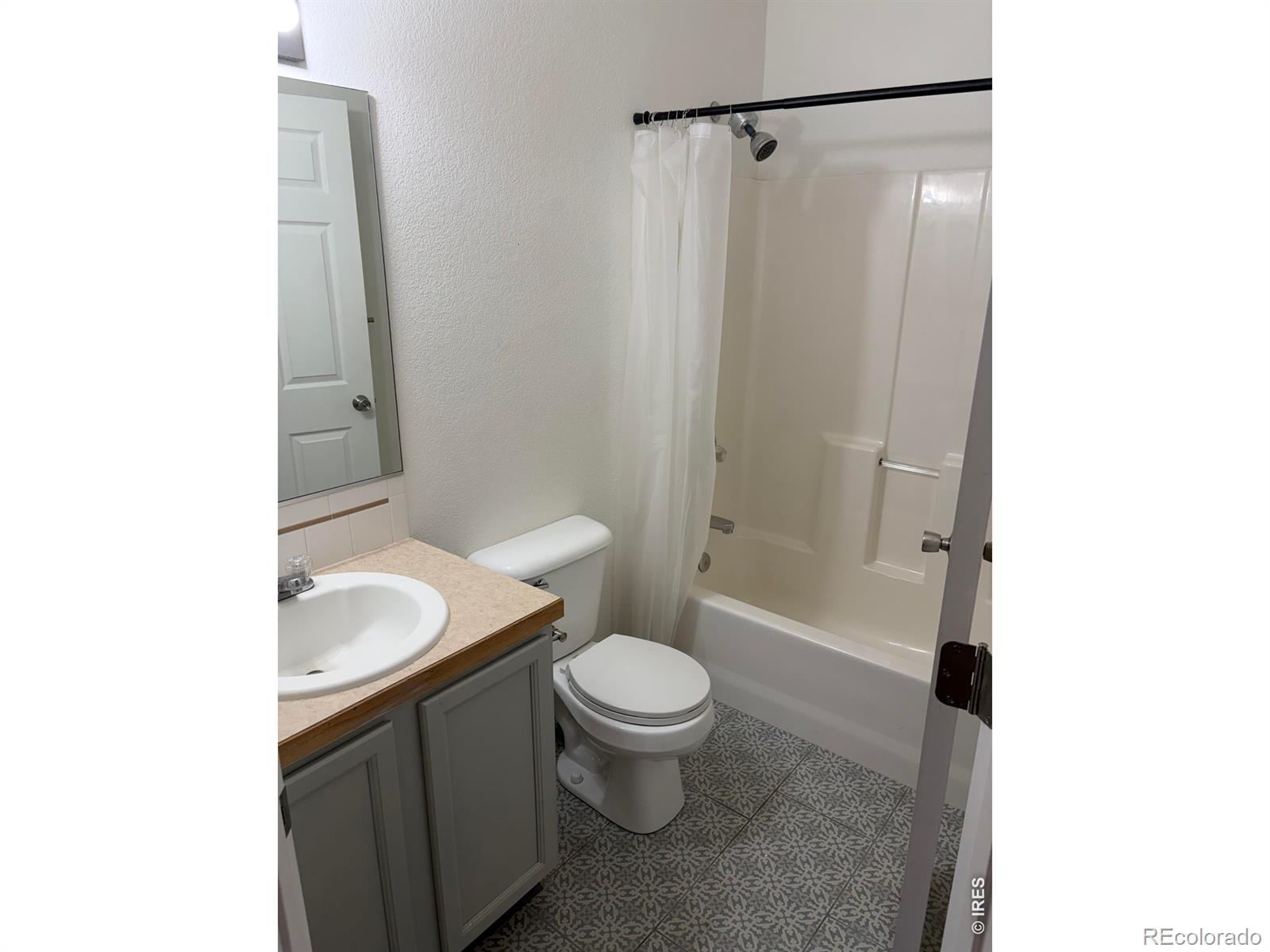 MLS Image #6 for 950  52nd ave ct,greeley, Colorado