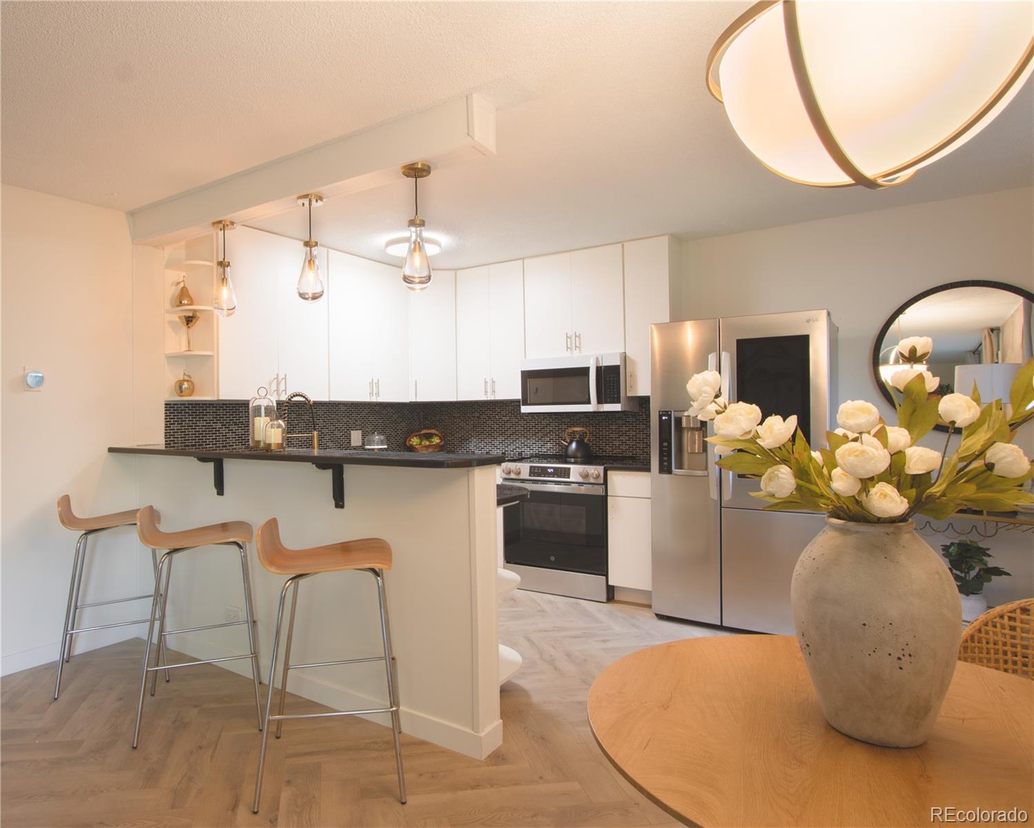 MLS Image #4 for 2150 s vaughn way,aurora, Colorado