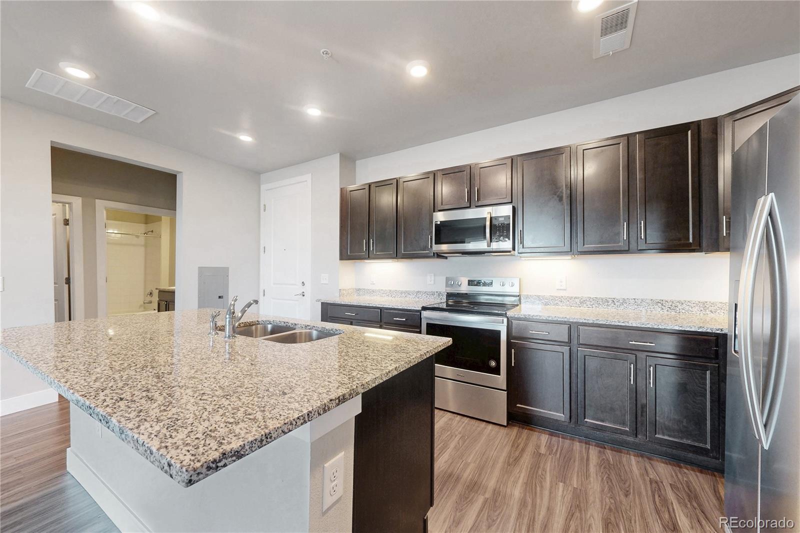 MLS Image #10 for 14341 e tennessee avenue,aurora, Colorado