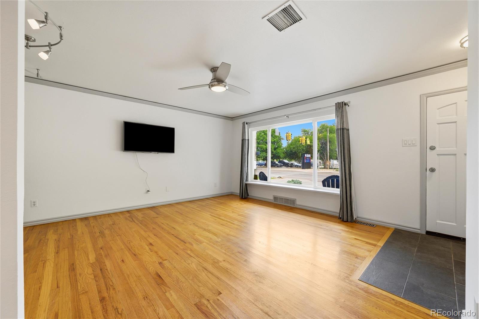 MLS Image #5 for 479 s harlan street,lakewood, Colorado