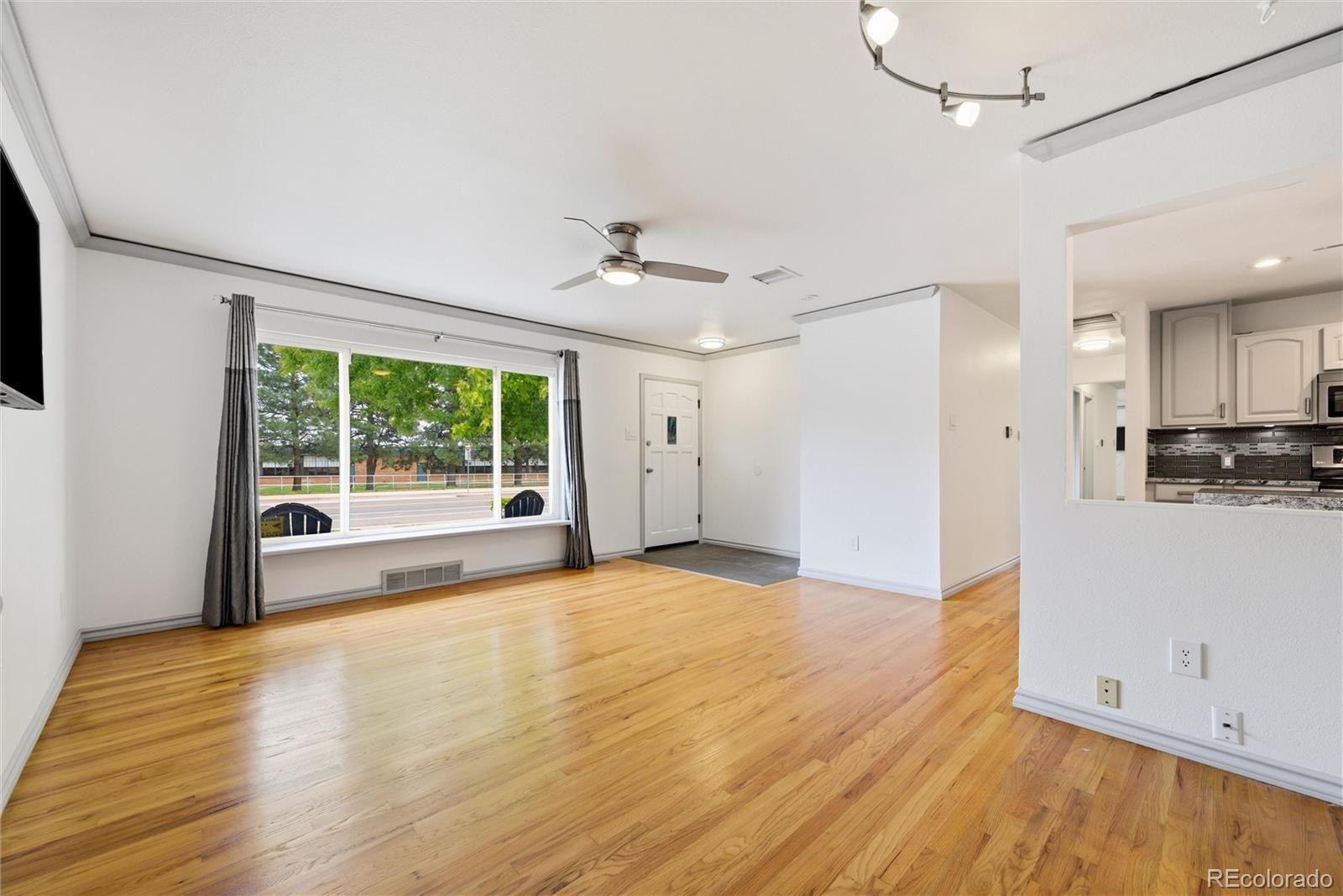 MLS Image #7 for 479 s harlan street,lakewood, Colorado