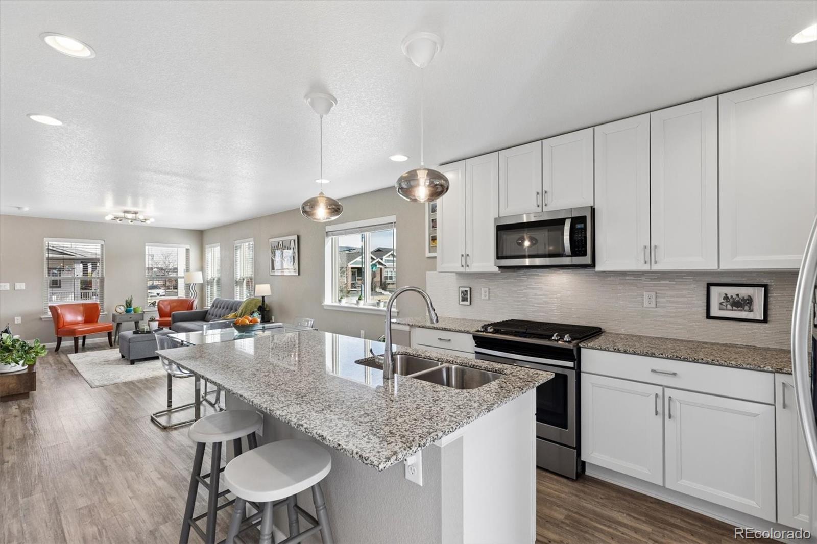 MLS Image #10 for 9340 e 58th avenue,denver, Colorado