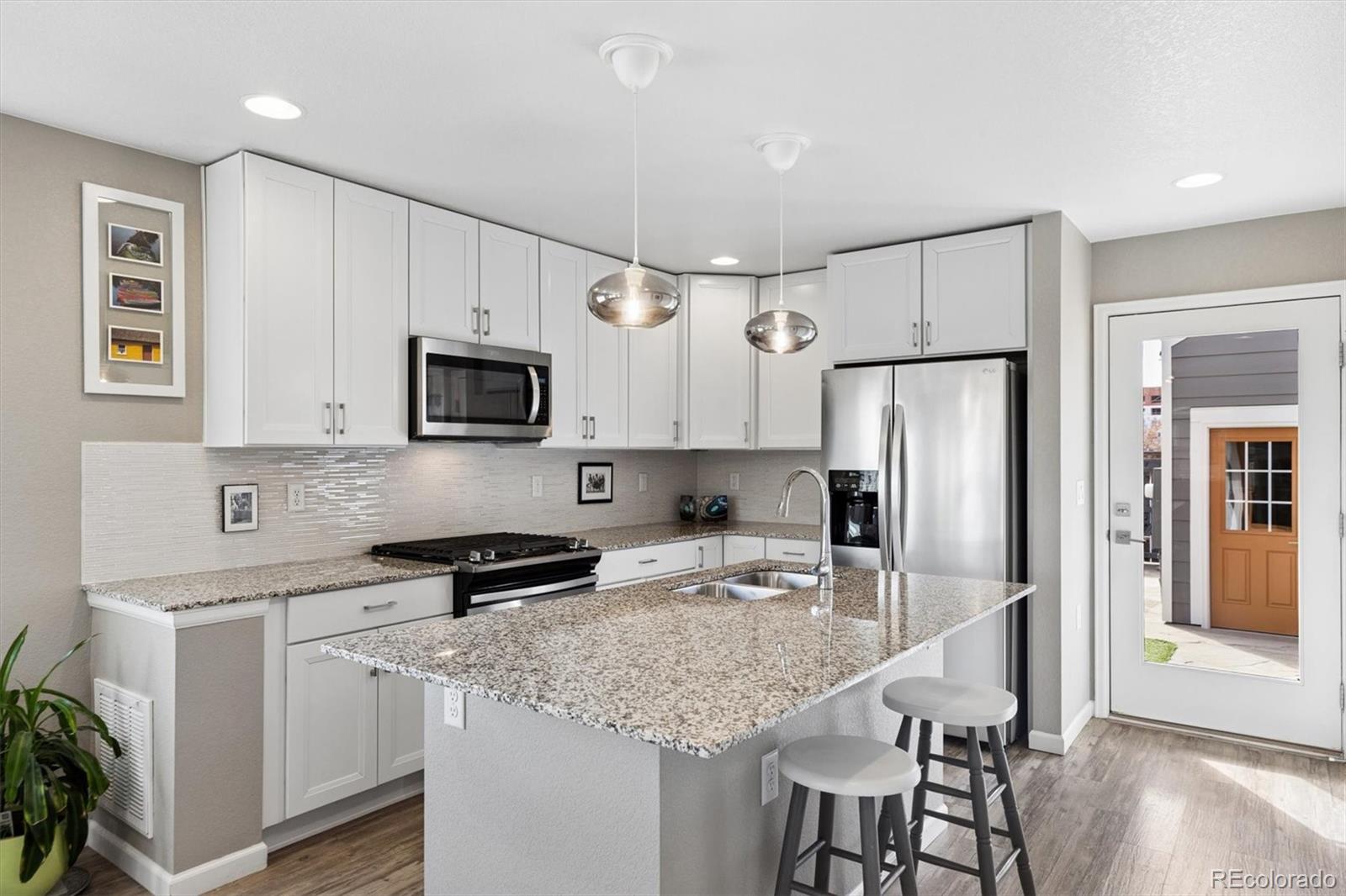 MLS Image #9 for 9340 e 58th avenue,denver, Colorado