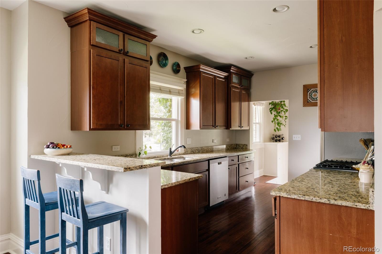 MLS Image #12 for 2559  38th avenue,denver, Colorado