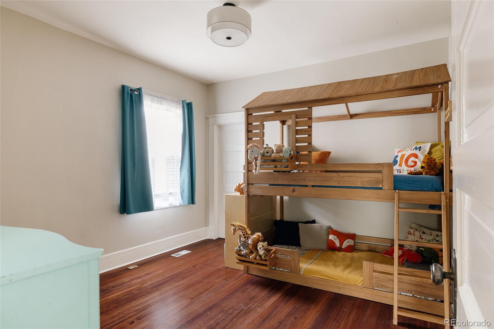 MLS Image #21 for 2559  38th avenue,denver, Colorado