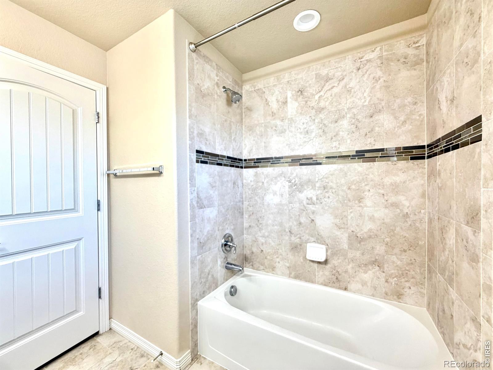MLS Image #17 for 5755  clarence drive,windsor, Colorado