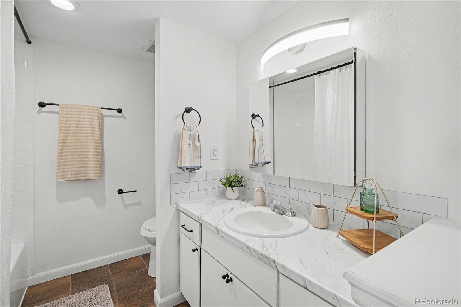 MLS Image #11 for 532  oakwood drive,castle rock, Colorado
