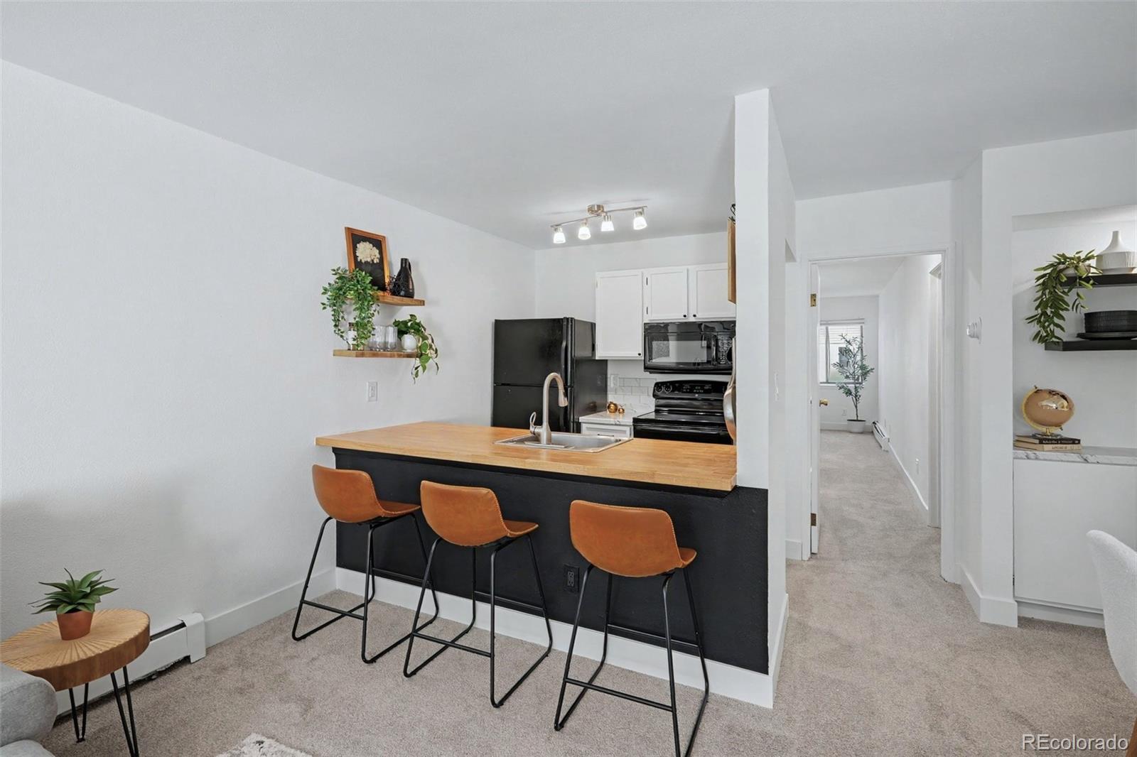MLS Image #3 for 532  oakwood drive,castle rock, Colorado